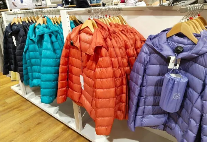 เคล็ดลับจาก Uniqlo: วิธีซักมือและซักเครื่องอย่างมืออาชีพ